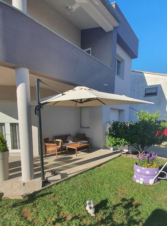 Apartman Tika PUY Exterior foto